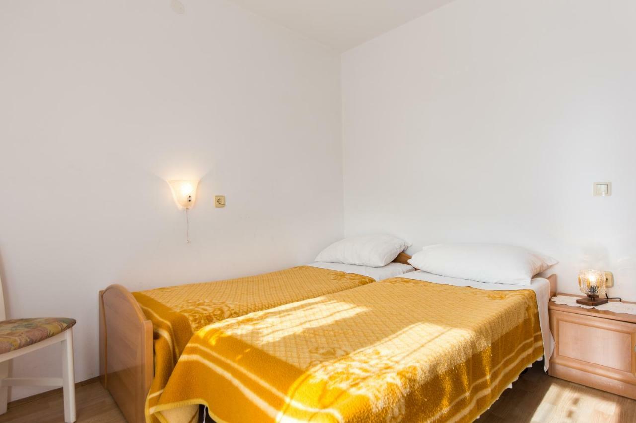 Apartment Pavacic Krk Town Exterior photo