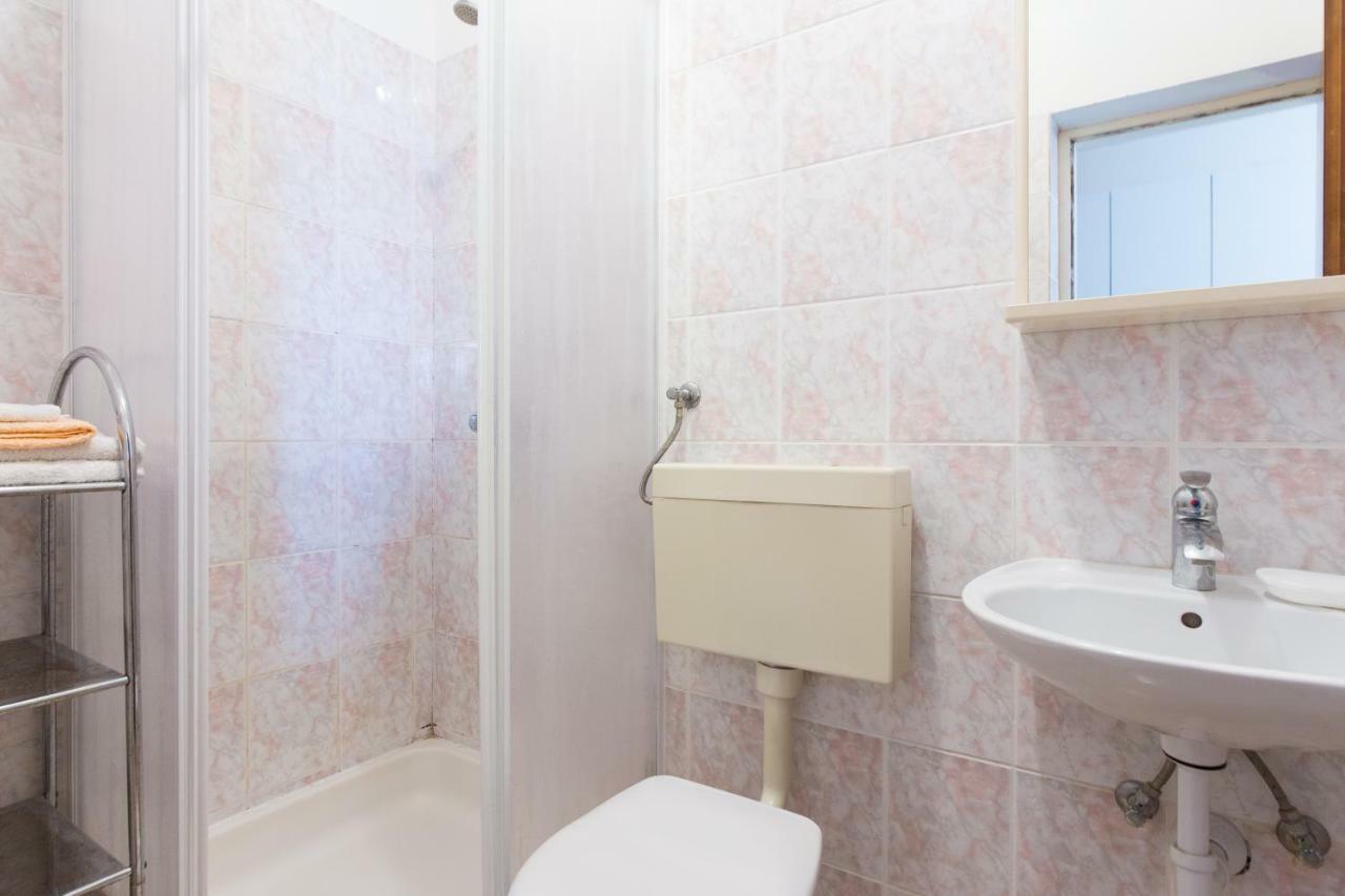 Apartment Pavacic Krk Town Exterior photo